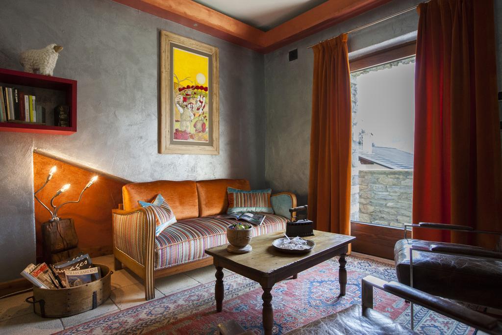 Le Parfum Du Sel Hotell Jovencan Exteriör bild